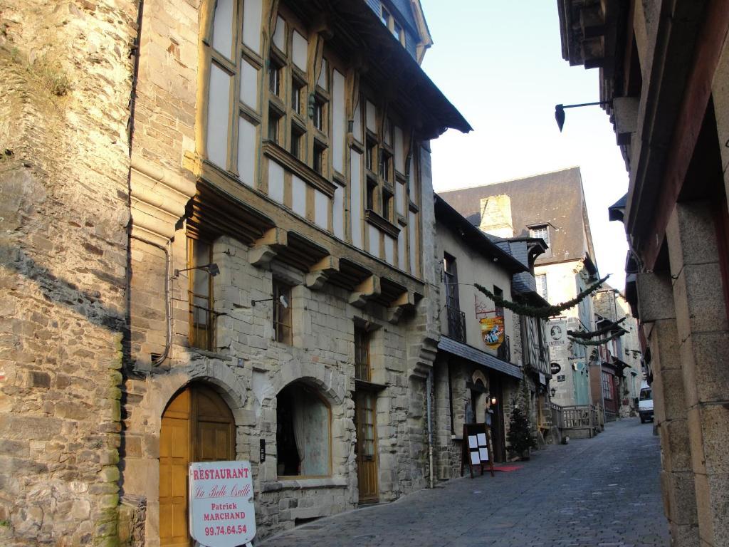 Hotel Du Chateau Vitre  Exterior photo